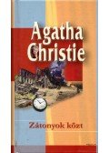 Agatha Christie - Zátonyok közt