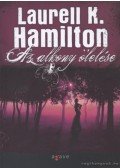 Laurell K. Hamilton - Az alkony ölelése