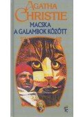 Agatha Christie - Macska a galambok között