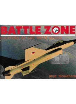 doug Richardson - Battle Zone doug Richardson - Battle Zone, 1989 antikvár könyv