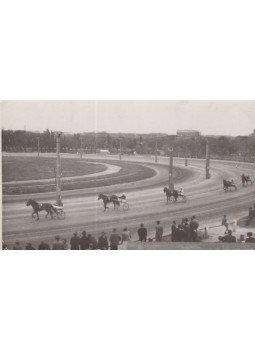  - 1951. évi Derby résztvevőinek felvonulása (fénykép),  1951 antikvár könyv