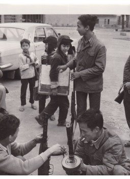 - Vietnami fegyveresek (fénykép) - Vietnami fegyveresek (fénykép), 0 antikvár könyv
