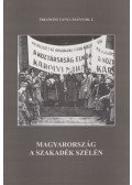 Szilassy Sándor - Magyarország a szakadék szélén