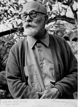 - Aláírt Barcsay Jenő fénykép