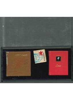  - Győzelem 1945 (minikönyv) (számozott)/Internacionálé (mikrokönyv) (számozott)/Üdvözlet a magyar munkásoknak (minikönyv) (számozott), Budapest 1975 antikvár könyv