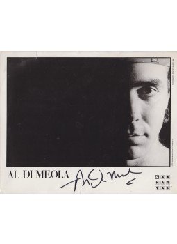 Al Di Meola - Al Di Meola (1954–) amerikai gitárművész aláírása egy 1985-ben készült promóciós plakáton, New York 1985 antikvár könyv