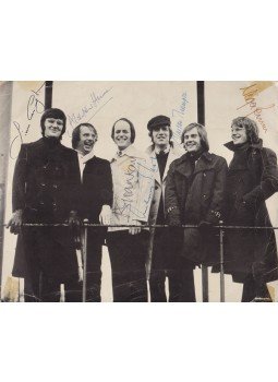  - A The King’s Singers a cappella együttes portréja (Aláírt) (1975 körül), London 1975 antikvár könyv