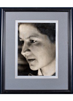 Sugár Kata - Sugár Stefánia portréja. Készítette Sugár Kata (1910–1943) fotóművész,  1936 antikvár könyv