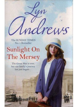 Lyn Andrews - Sunlight on the Mersey, London 2012 antikvár könyv