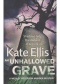 Kate Ellis - An Unhallowed Grave