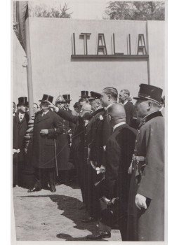  - Horthy Miklós kormányzó megtekinti a Budapesti Nemzetközi Vásárt (1940), Budapest 1940 antikvár könyv
