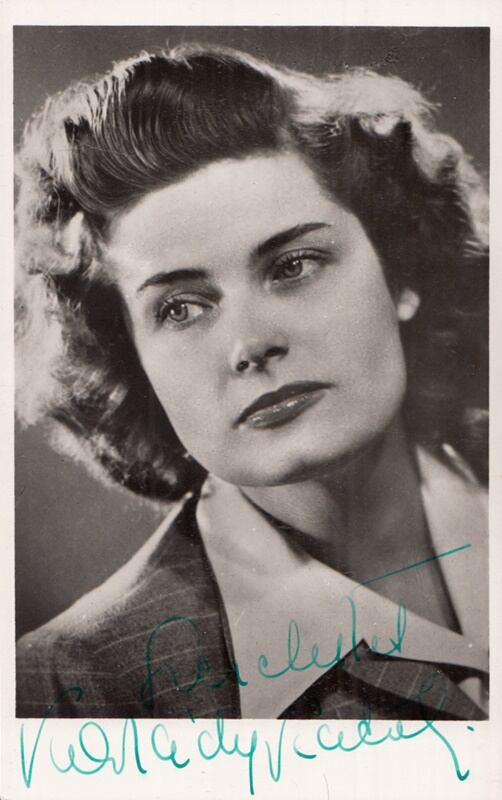  - Karády Katalin színésznő aláírt portréja (1942 körül)