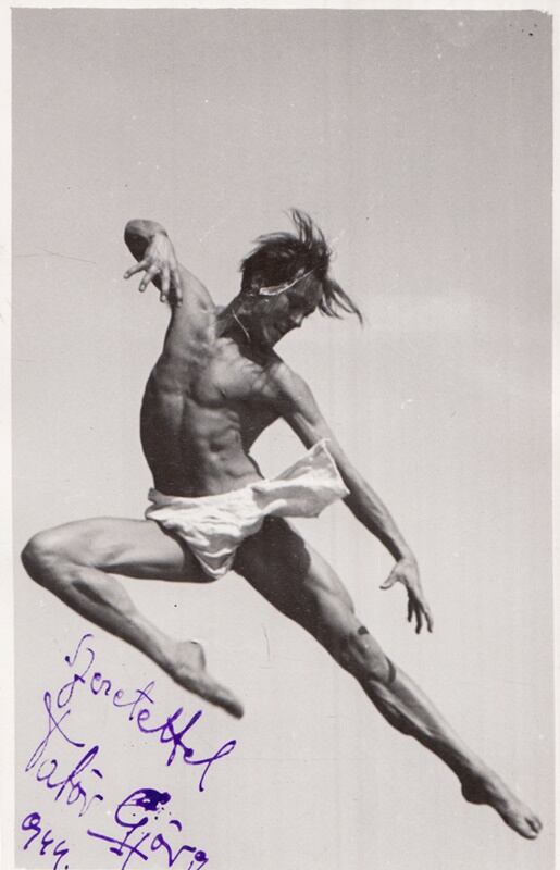  - Tatár György táncművész aláírt portréja (1944), Budapest 1944 antikvár könyv