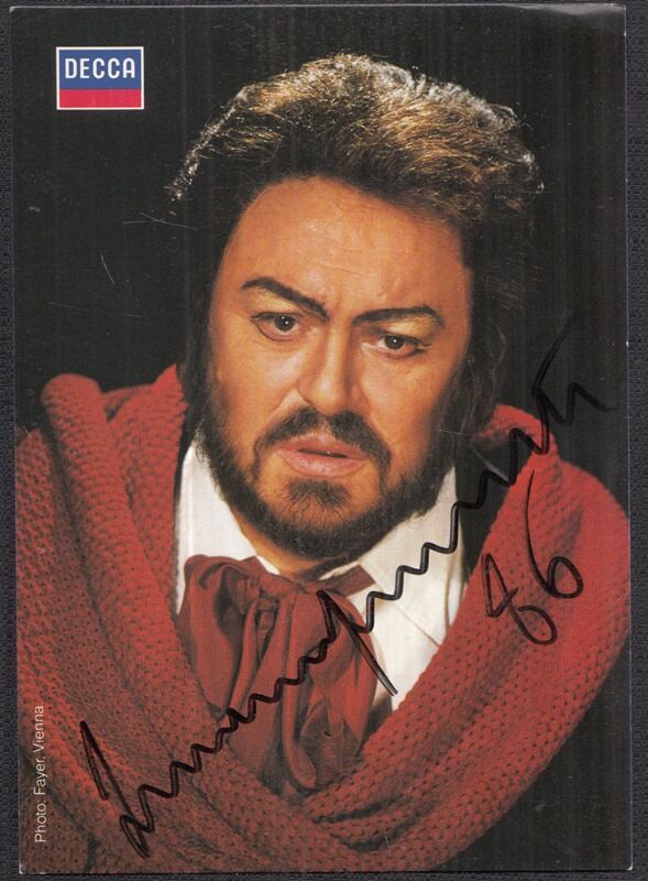 - Luciano Pavarotti olasz operaénekes aláírt portréja (1986),  1986 antikvár könyv