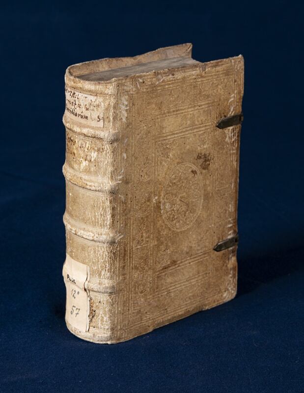 Carranza, Bartholomaeus - Summa omnium conciliorum, a Sancto Petro usque ad Pium quartum Pontificem (1576) Carranza, Bartholomaeus - Summa omnium conciliorum, a Sancto Petro usque ad Pium quartum Pontificem (1576), Antwerpen 1576 antikvár könyv