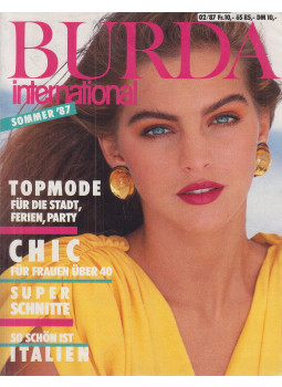 Aenne Burda (szerk.), Ingrid Vogelsang (szerk.) - Burda international Sommer '87 (német) Aenne Burda (szerk.), Ingrid Vogelsang (szerk.) - Burda international Sommer '87 (német), Offenburg 1987 antikvár könyv