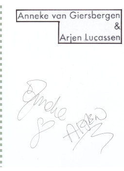  - Anneke van Giersbergen és Arjen Lucassen autogram, null 0 antikvár könyv